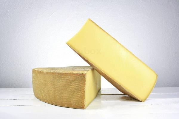 Produktfoto zu Hausbergkäse ca.300g